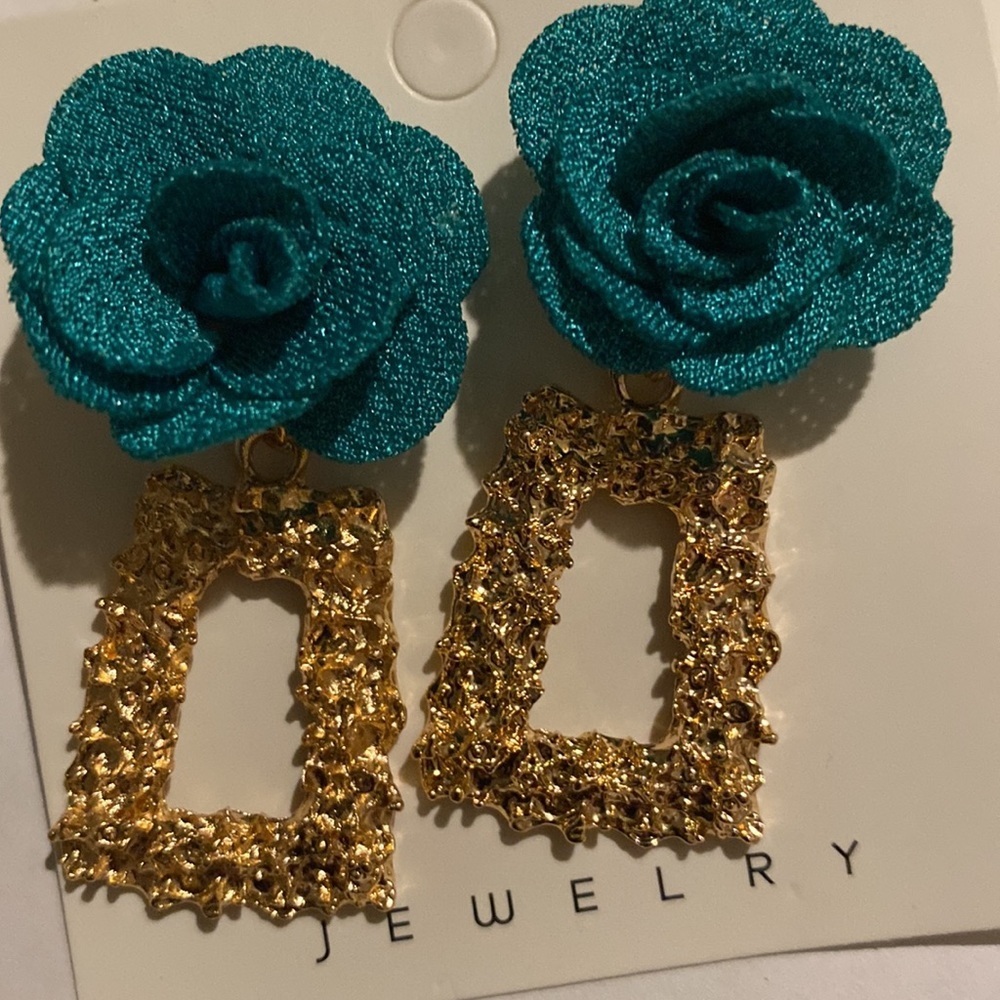 ✨❤️ Statement Rainbow Floral Drop Earrings | Gold Textured Rectangle Dangle 💛✨ - Picture 3 of 16